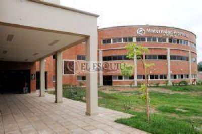 Tuvo gemelos pero denuncia que uno muri� por mala praxis