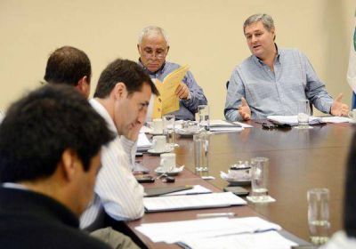 Reclaman ley de resarcimiento a cesanteados durante la dictadura 