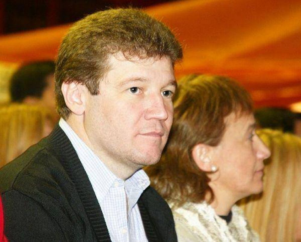 Melella admiti� que �todav�a no tenemos el dinero para sueldos� 