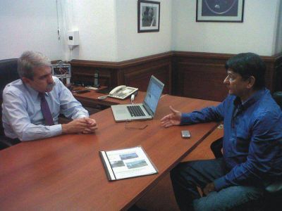EL INTENDENTE GAPARINI MANTUVO UNA REUNI�N CON EL SENADOR ANIBAL FERN�NEZ