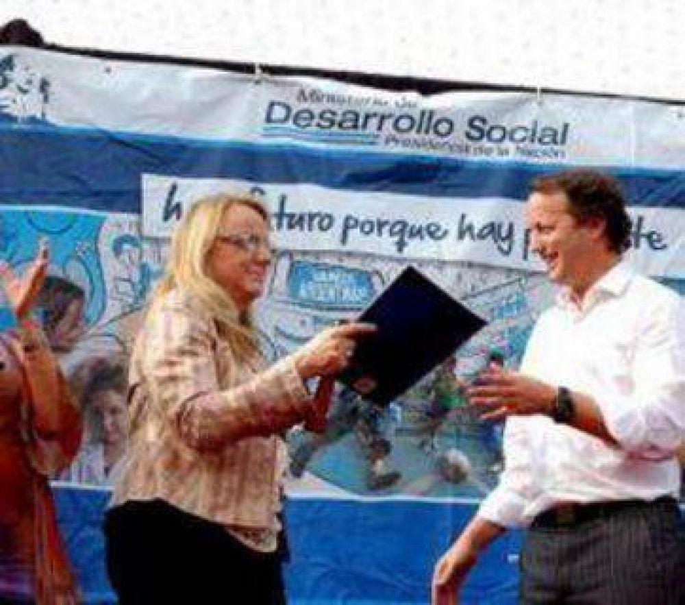 Alicia, uno... �Insaurralde, dos?