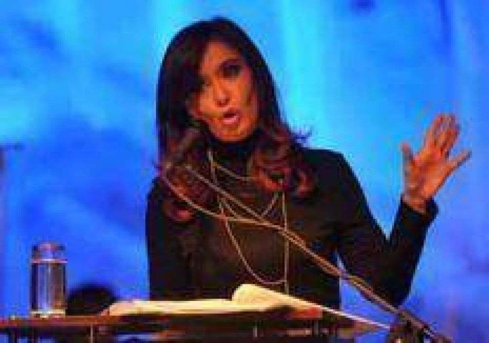 CFK: "Cuando nosotros decimos vamos por ms, ellos vienen por todo"
