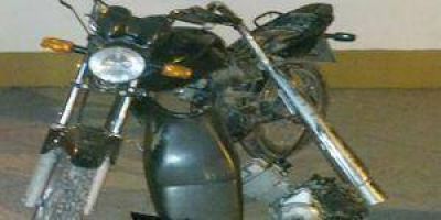 J�venes detenidos por el robo de motos
