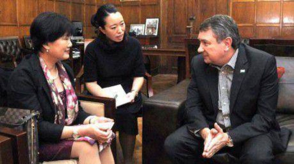 Yauhar y la vicepresidenta del Banco de Desarrollo de China analizaron l�neas de financiamiento