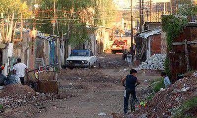 Para la Fundaci�n Ideal, la pobreza en el Gran Mendoza alcanza el 27,7 por ciento