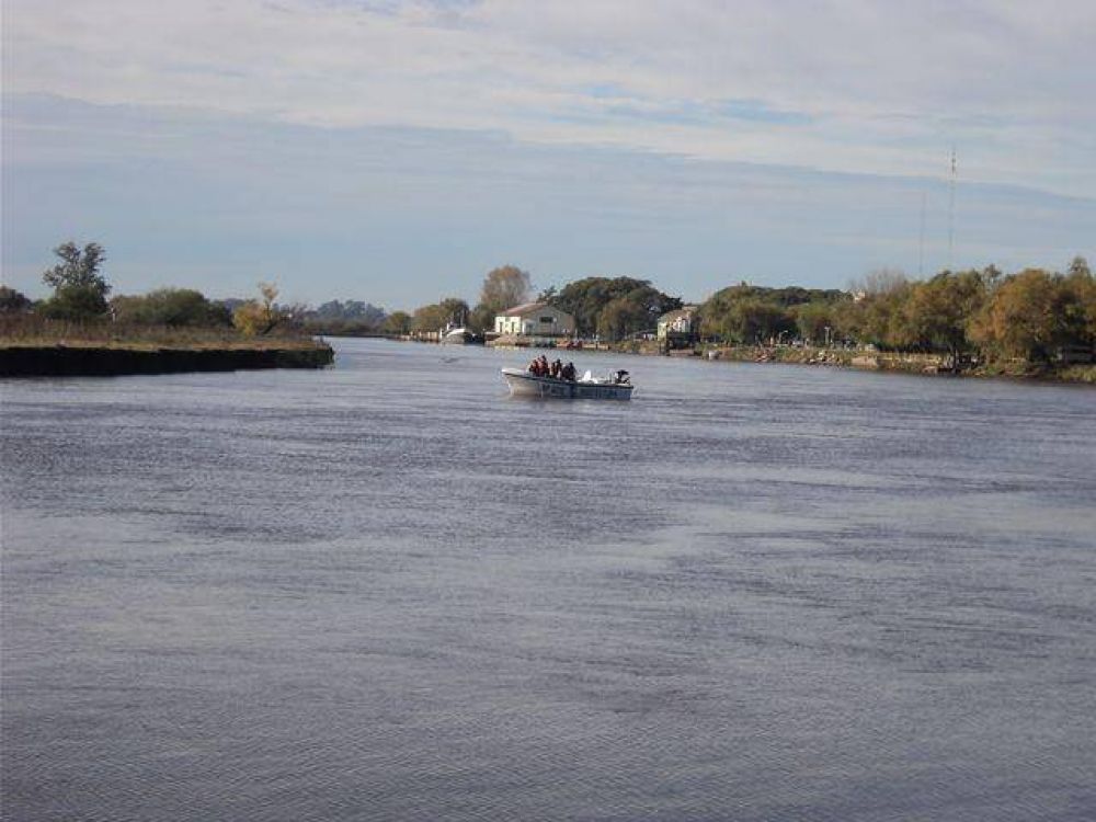 Prefectura rescat� a un hombre que hab�a ca�do a las aguas en Baradero