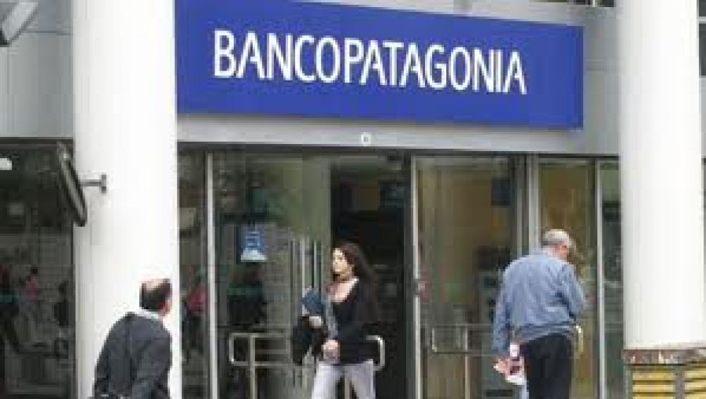 Los trabajadores del banco Patagonia suspendieron la medida de fuerza