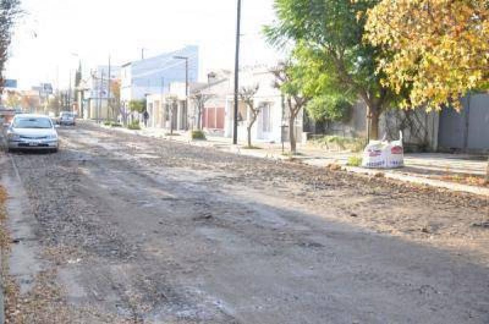 Obras de repavimentaci�n en Primera Junta