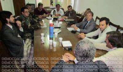 Acuerdan medidas contra los robos en los campos