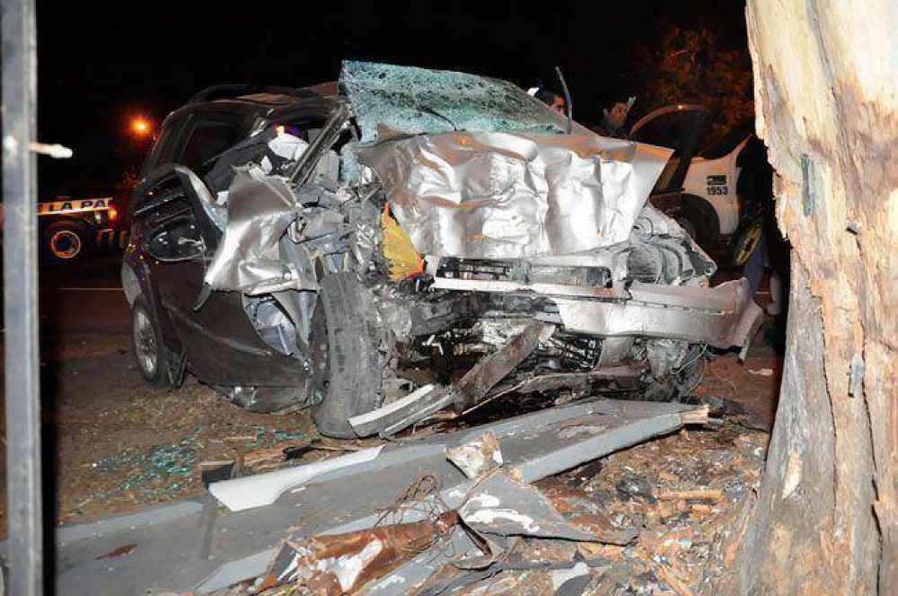 Tragedia en la Ruta 5: se mat� un hombre tras chocar contra eucalipto