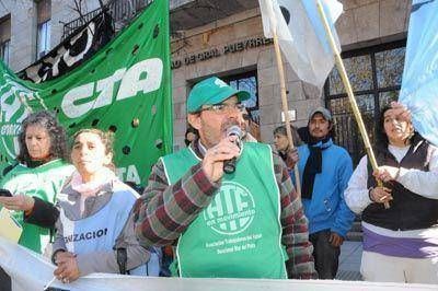 Hubo severas cr�ticas al gobierno en el acto que organiz� la CTA local