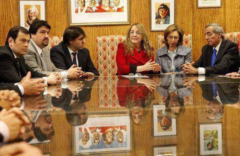Llegar� a Misiones el plan de ayuda social �Ellas Hacen�