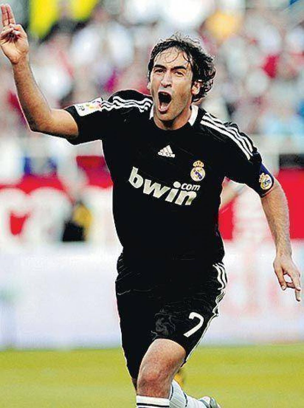 Real Madrid meti� cuatro y ahora va por Barcelona.