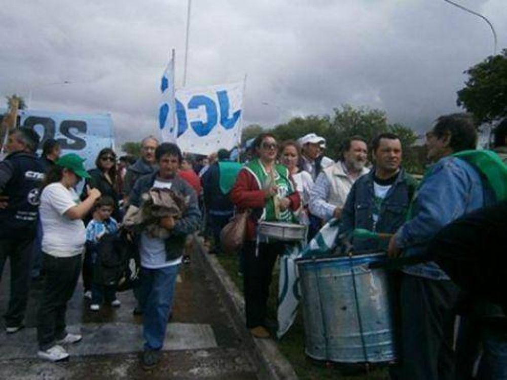 Jornada de cortes en el puente Interprovincial