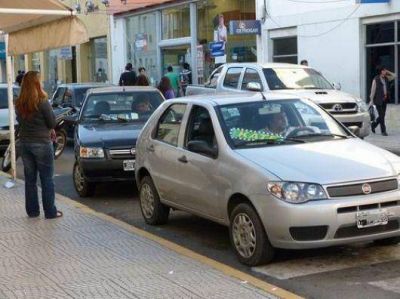 Los remiseros impidieron el lock-out de los empresarios