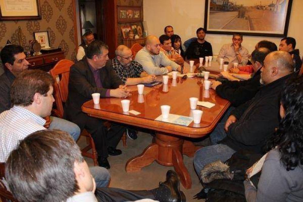 Melella analiz� la situaci�n provincial con representantes de trabajadores p�blicos y privados