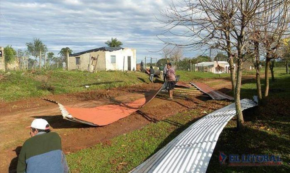 Un fuerte temporal provoc� da�os en viviendas de La Cruz