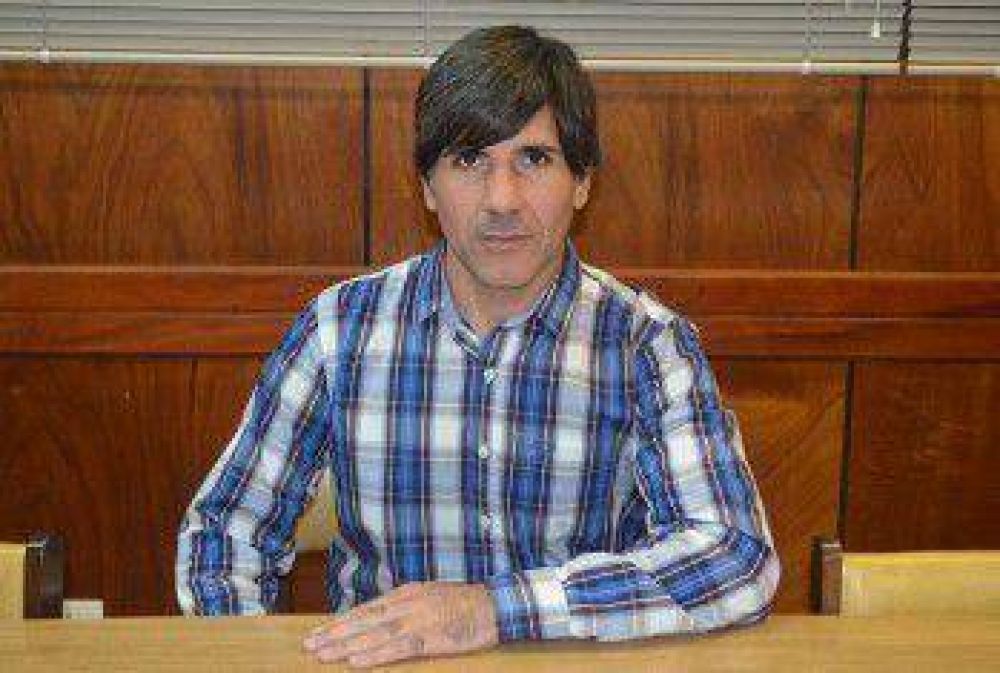 Iv�n Villegas es el nuevo Presidente del Colegio de Farmac�uticos local
