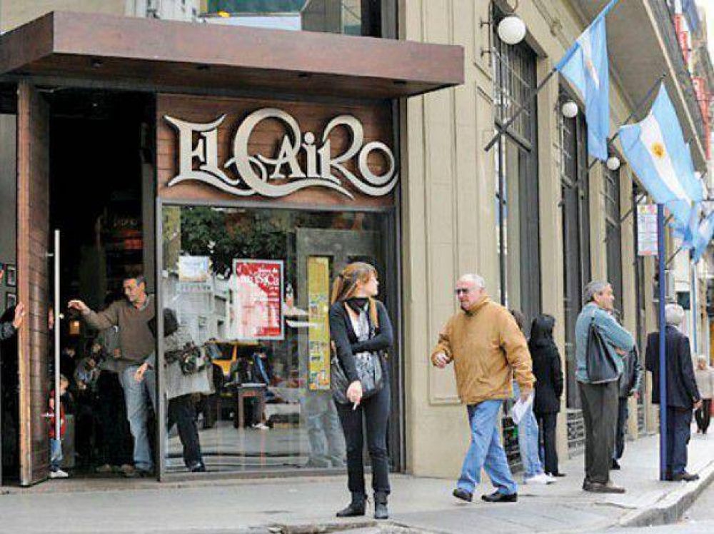 Una demanda judicial dej� al legendario bar El Cairo a punto de perder su nombre