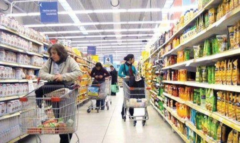 Ventas en supermercados crecieron en abril 11,8%