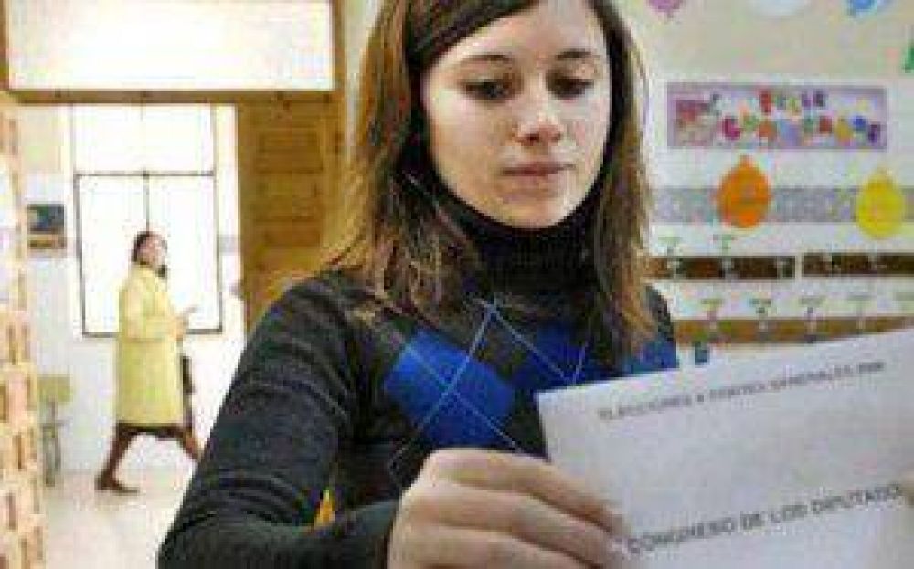 Los menores de 18 a�os no podr�n votar por la Polic�a Municipal