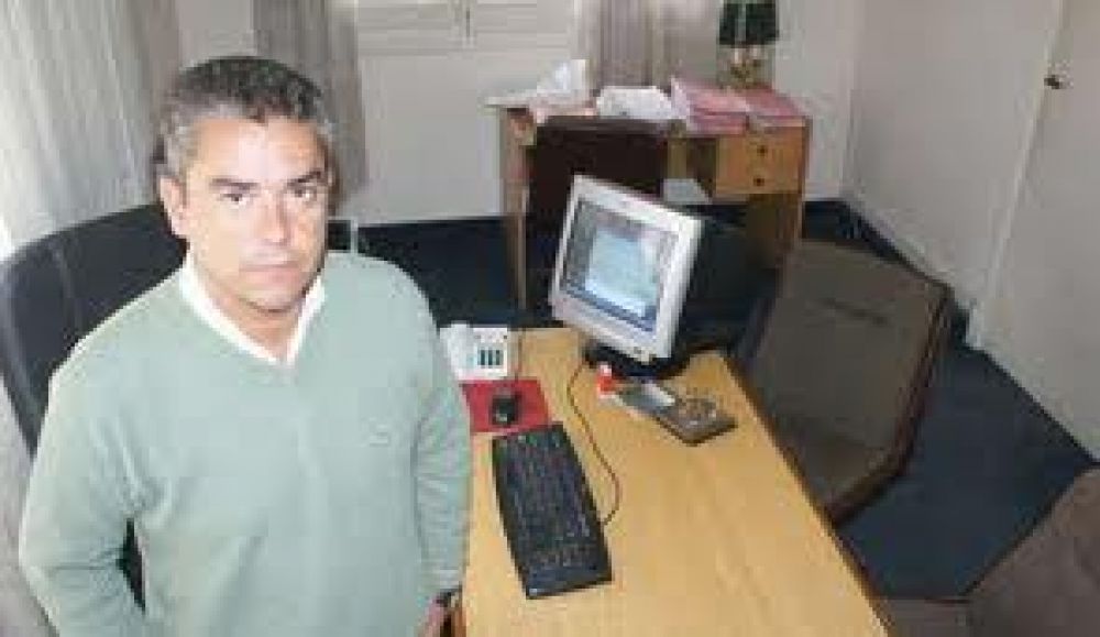 El fiscal Moure comenz� la investigaci�n sobre el asesinato de Laura Iglesias en Miramar y se espera por la autopsia