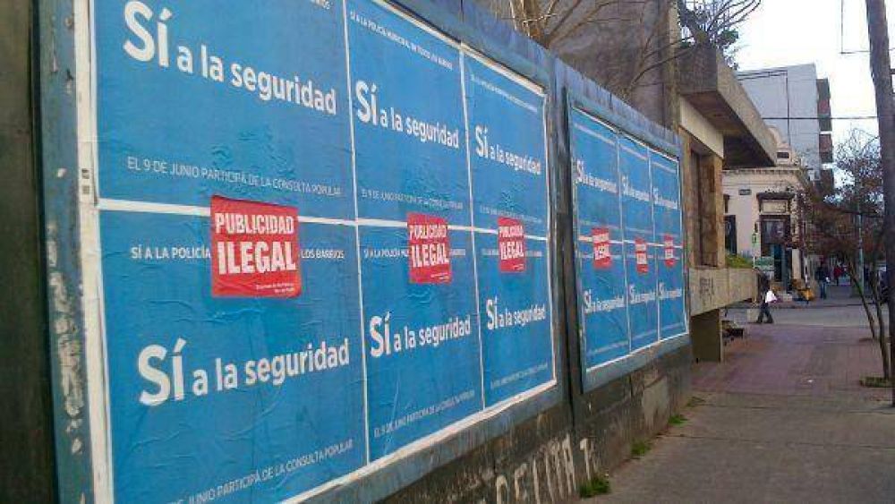 Denuncian publicidad ilegal durante la campa�a por el SI