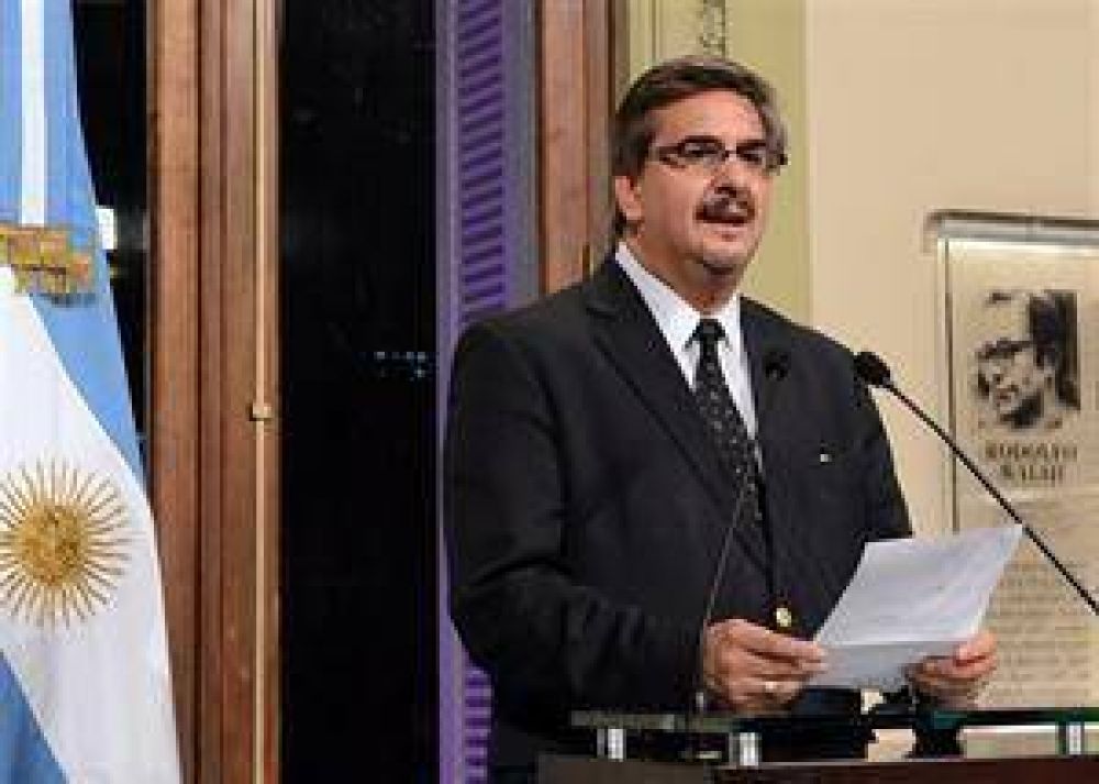 Cristina desplaz� a Garr� del gabinete: Puricelli va a Seguridad y Rossi, a Defensa
