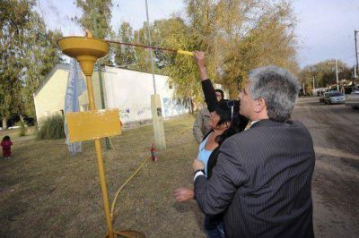 Gas natural, pavimento y embellecimiento para barrios de la localidad