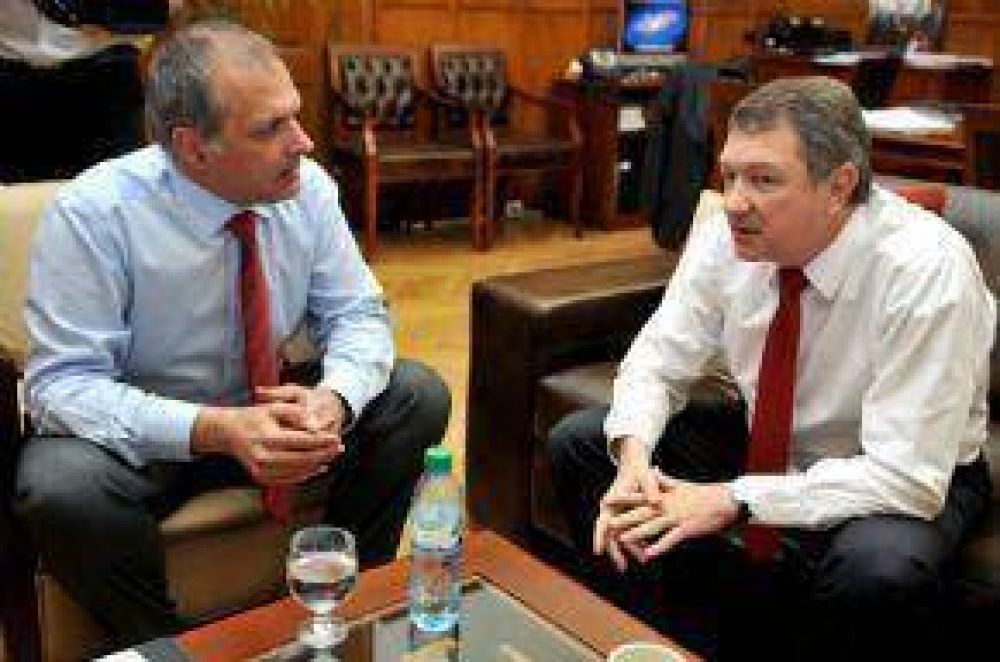   Yauhar Ya Es Candidato y Ya Sali� La Primera Gacetilla De Buzzi