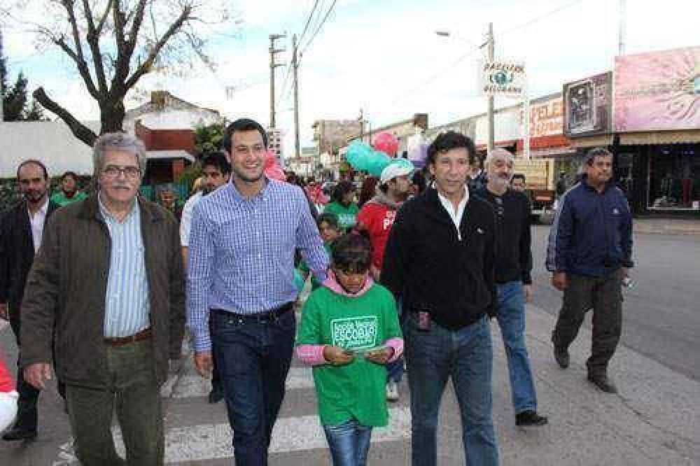 Posse realiz� una caminata por Escobar