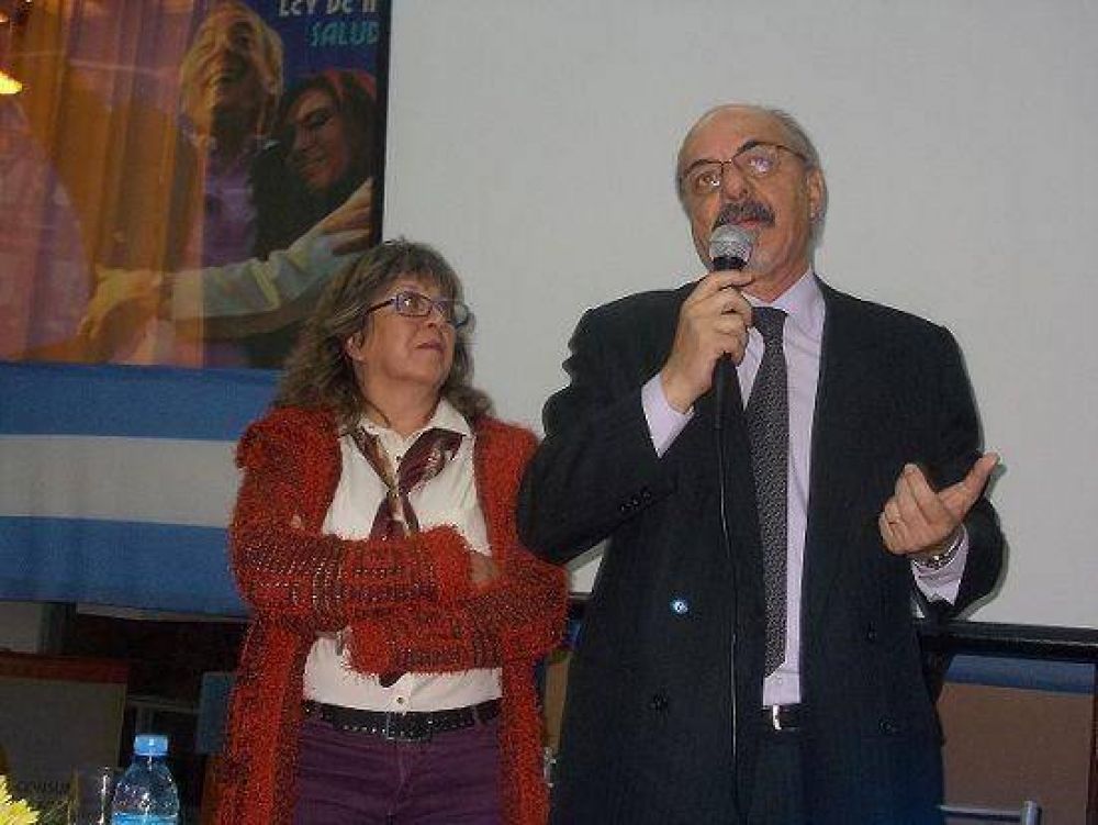 Tomada y Ale�� festejaron los dos a�os de la Casa de N�stor Kirchner
