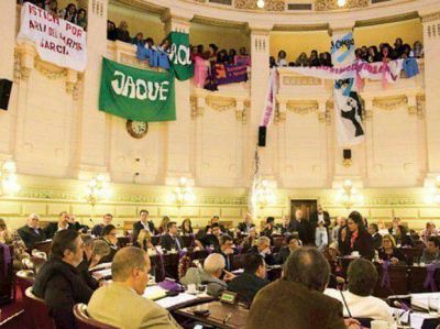 Santa Fe adhiri� a la ley nacional contra violencia de g�nero