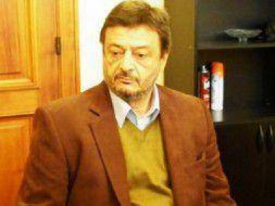 San Pedro: Scioli envi� a Guastavino a interiorizarse de la crisis pol�tica del distrito