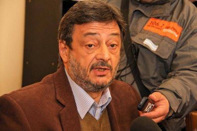 GUASTAVINO: �VENIMOS A PONERNOS AL TANTO DE CUALES SON LAS CIRCUNSTANCIAS DE ESTA SITUACI�N QUE SE EST� VIVIENDO�