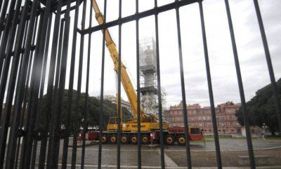 Por orden de la justicia, no se mover� el monumento a Col�n