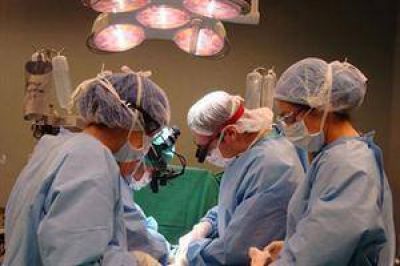Curan la diabetes a once pacientes, tras una operaci�n en un hospital p�blico