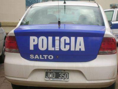 Robaron una moto y dinero en efectivo