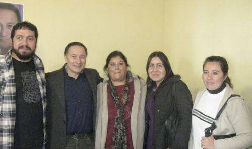 Ceballos: �Si hay acuerdo, bien; si no las internas son saludables�