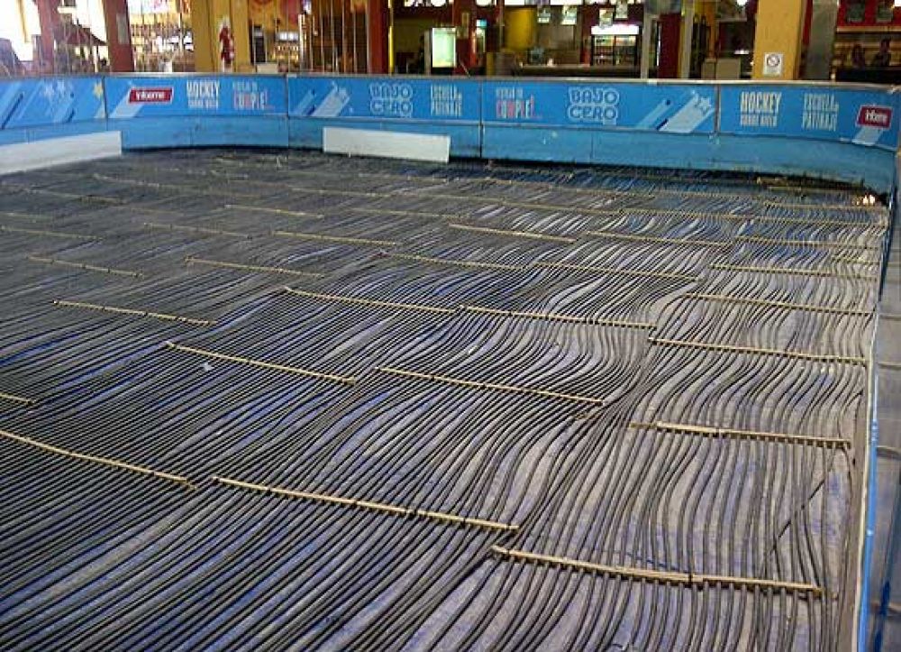Casi todo listo para empezar a patinar sobre hielo
