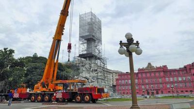 Monumento a Col�n: la Justicia impidi� el ins�lito traslado