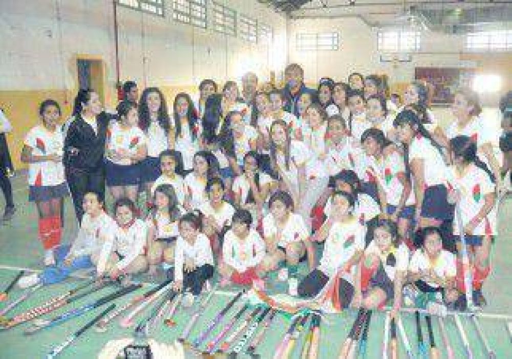 En La Ciudad Deportiva se sinti� un rugir de Leonas 