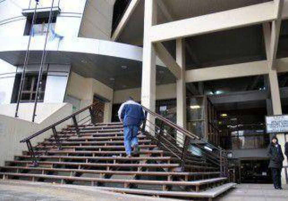 El ISSN sancion� a 57 m�dicos que cobraban plus 