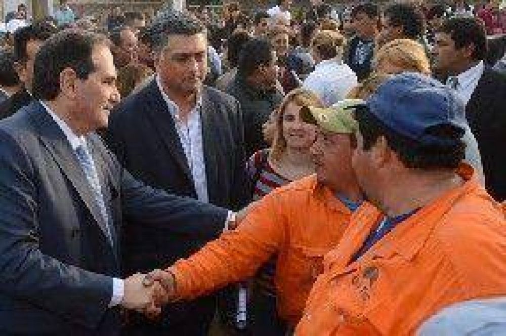 Alperovich insisti� en que �hay que exportar todos los excedentes de az�car�