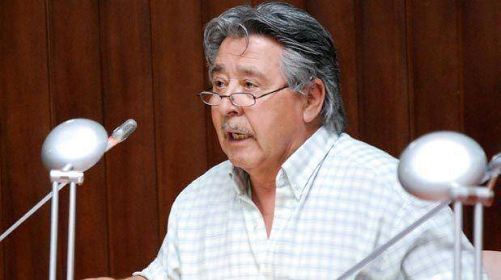 Montes quiere poner en valor y en marcha la Iniciativa Popular