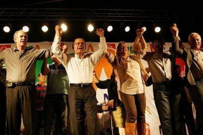 204 delegados del NEA postulan a Gerardo Cipolini como diputado nacional