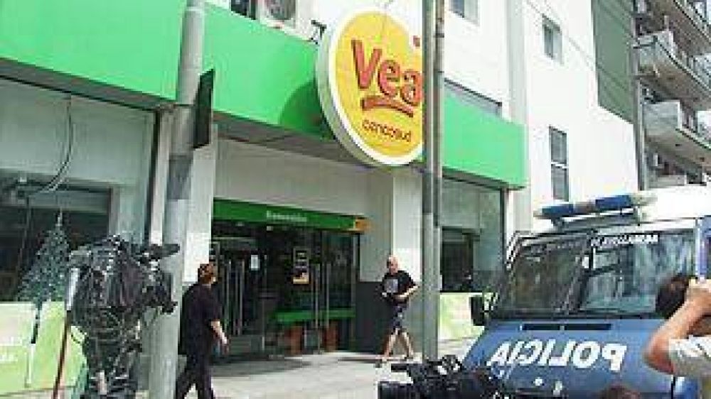 Cada tres d�as una persona termina en la comisar�a por robar en �s�per�