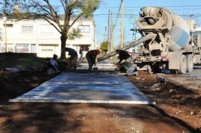Informe municipal sobre el avance del plan de obras 2013