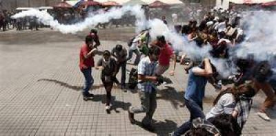 Violentas y masivas protestas contra el gobierno turco