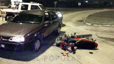 Chocaron una moto y un auto en Emiliozzi y 226